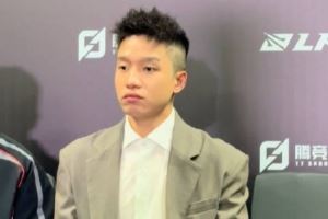 Clearlove教练：Xiaohao指挥大家执行力要提高要知道该做什么