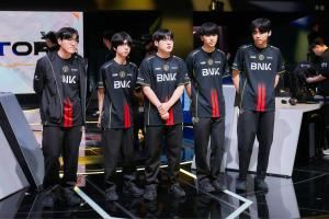 打个先锋赛只能赢越南BFX在本届先锋赛中仅战胜了TSW