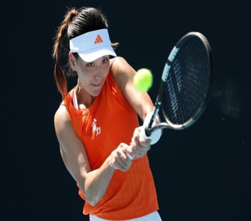 王欣瑜力克种子选手首进澳网女单32强，吴易昺苦战五盘出局