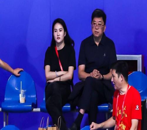 带伤出战全红婵携队友王伟莹获得十五运会跳水女子双人10米台项目第五名