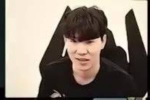 TheShy解说WBG打AL：刚在外面开车回来，我没想到有点堵车sorry！