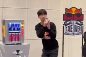 很多观众都认为Doran菜，吧友们觉得现役上单有没有哪位选手能做到稳定压制他的