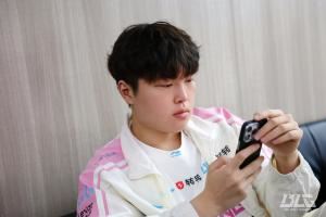 信誉分快不够扫充电宝了！Bin赛前扬言要复仇JDG结果却再度被JDG击败