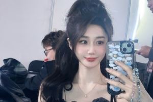 主持人小悠：究极打工形态两个月黑眼圈和苹果肌融为一体了