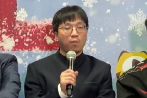 Tabe：决赛好好防范一下肥墩教练语音只能交给zoom了