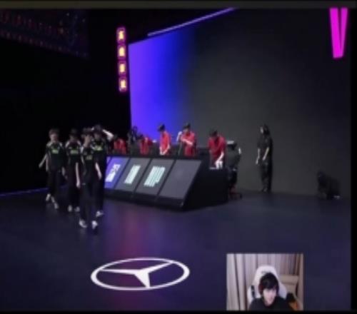 Lwx：这霞不是正常人颤抖吧登峰组，我B神回来了！