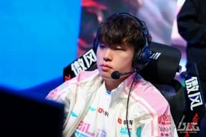 BLG发布对阵JDG赛后返图：找出问题，及时调整！