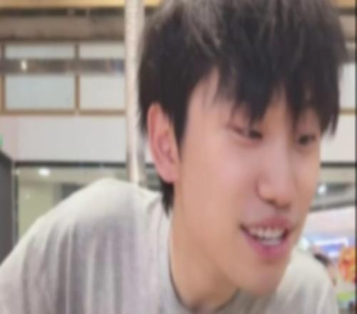 Doinb发布视频：用造谣者的钱吃饭，真香！
