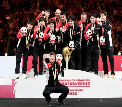 告别“奥运限定”，品牌开始用长期主义押注运动员年度总结