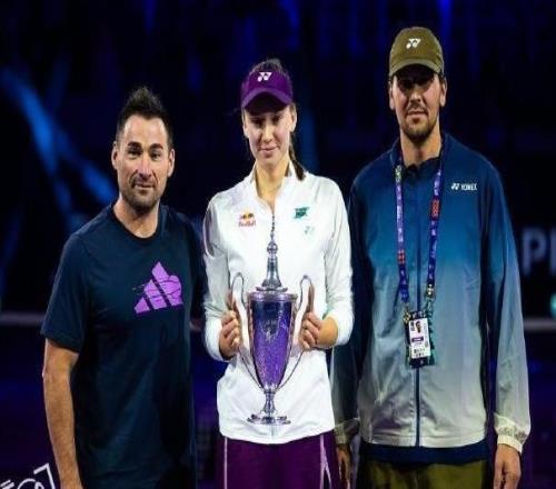 莱巴金娜夺冠后拒绝与WTA首席执行官合影，称原因将保密