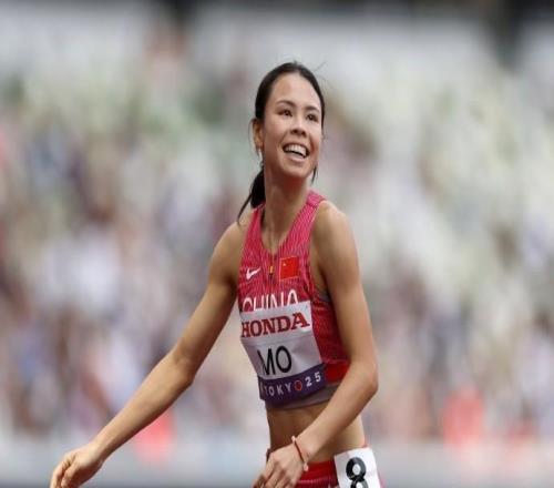 莫家蝶54秒63获小组第三，中国女子400米栏时隔16年再进世锦赛半决赛