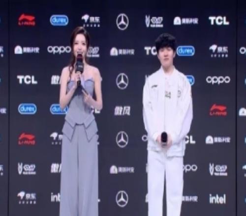 rookie：我们也不是第一天输输一把很正常第二把打回来就行了