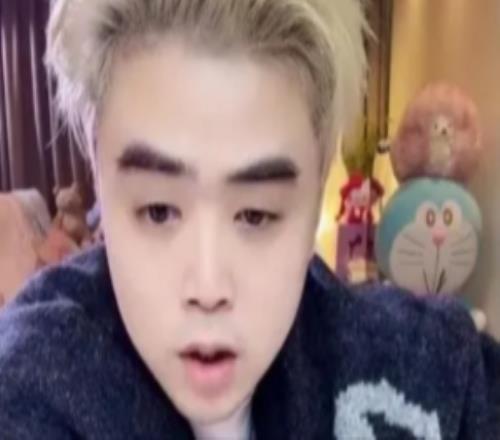 朱开：iG中上还没听说落笔，但是问题应该不大，GALA应该会进池子