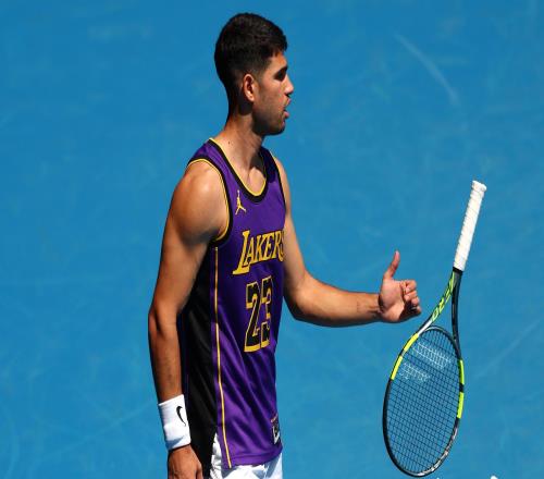 周杰伦官宣参加澳网“一球制胜”挑战赛，若获胜将捐出奖金