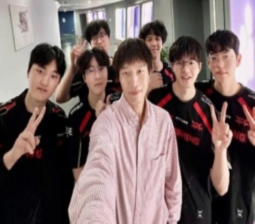 晋级季后赛！JDG众人发文：季后赛加油，我们深圳见！