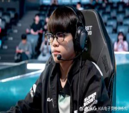 你要毁了许哥吗DK.Siwoo三场零作用仅拿两人头战绩合计21418