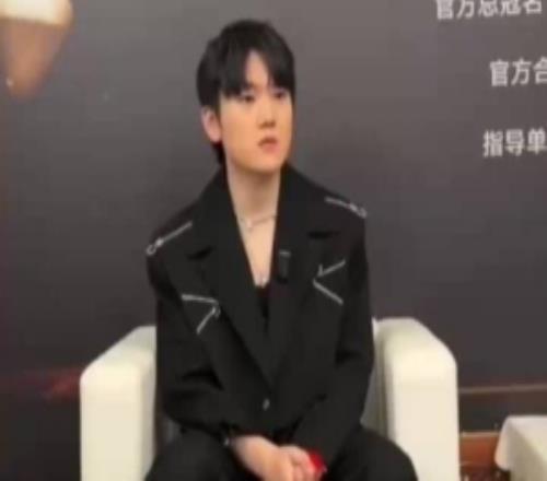 涵艺：希望明年能战胜Faker吧世界赛BO5连胜LPL13场太夸张了这人