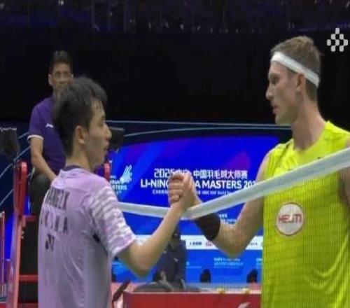 安赛龙21逆转战胜中国小将王正行，取得复出之后首胜