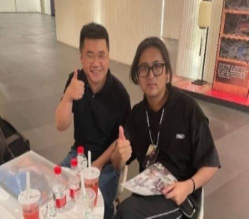 UP主曝《明末：渊虚之羽》制作人曾被持人剪刀尾随还不断有人送花圈侮辱