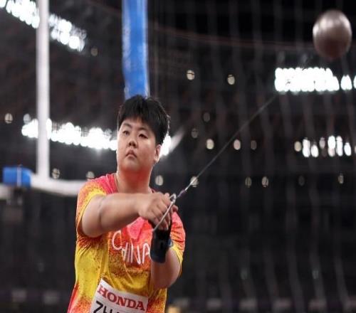 首枚奖牌来了！赵杰、张家乐分别获得世锦赛女子链球银铜牌