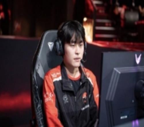 韩网爆料：打野选手Gideon将加入HLE