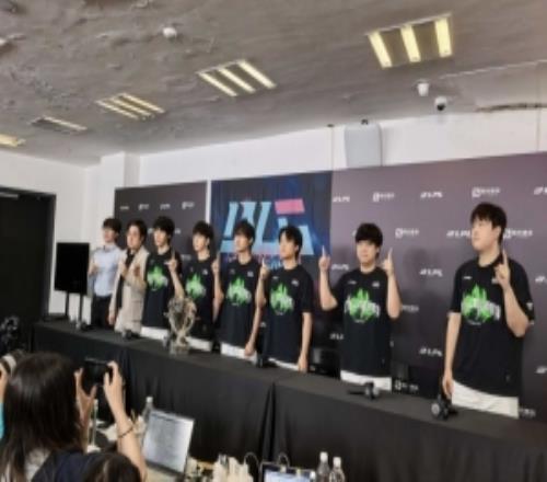 压力给到剩下四支队伍！BLG全员预测四号种子ON想让Xun去会会T1