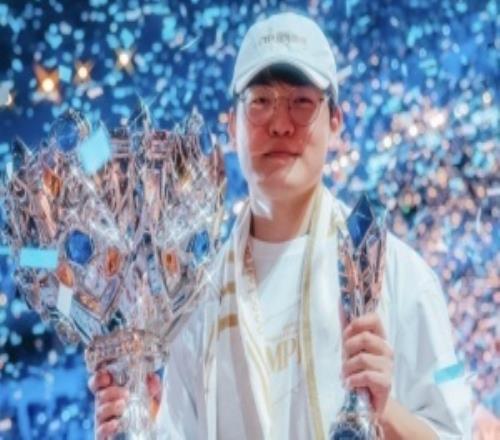 韩网爆料：Gumayusi续约三年，明天可能会有消息