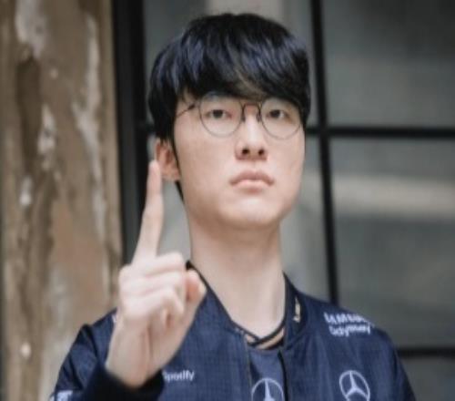 这就是Faker的含金量吗带Doran和带Zeus都杀入决赛