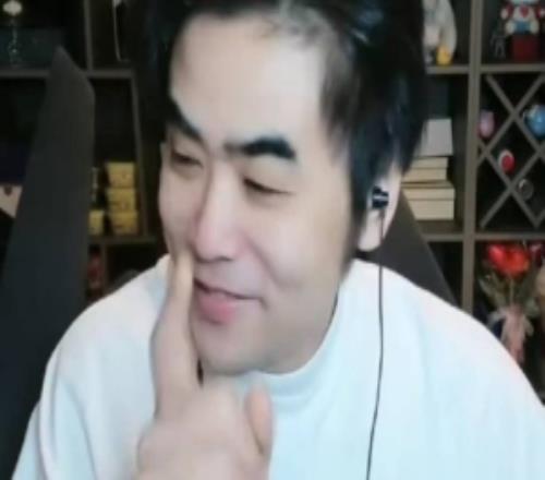 朱开：LPL队伍少跟GEN打训练赛！GEN能玩的东西我们玩不了