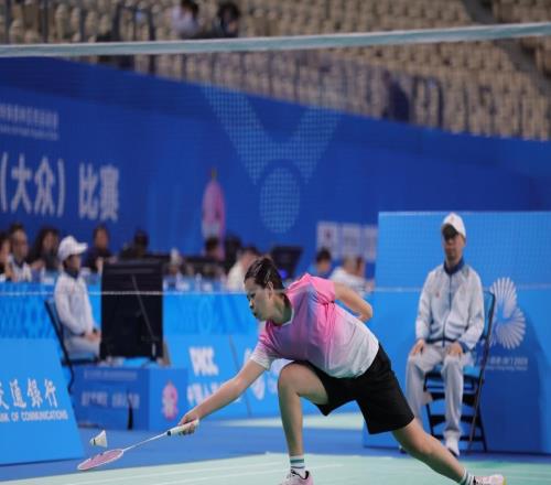 残特奥会羽毛球大众比赛在深圳开赛，将产生12枚金牌