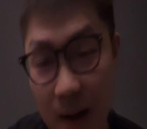 涵艺：WE现在上单Solokill和Cube二选一新签了一个韩国AD很厉害