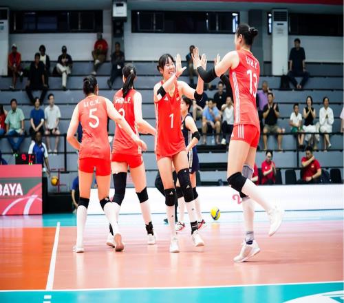 5战轰70分！女排19岁1米87重炮崛起冲冠：国青得分王偶像是李盈莹