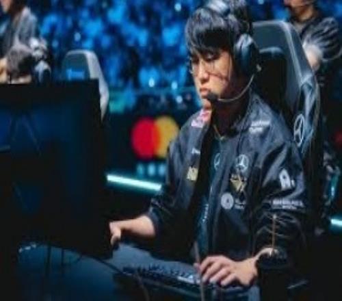 拉扯结束韩网爆料：Gumayusi与T1续约两年