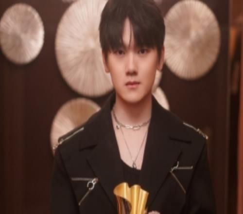 JackeyLove竞燃之夜返图：收获满满的一天见到很多前辈和好朋友