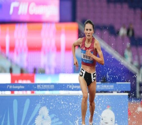 深一度带着泪水转身离开，许双双还要踏上另一条赛道